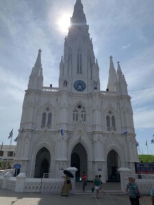 Traveleus - Iglesia de Nuestra Señora Kanyakumari (India)