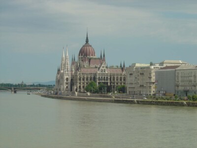 Traveleus - PARLAMENTO Y RIO DANUBIO - BUDAPEST