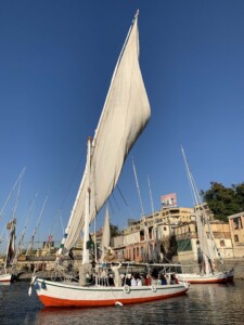 Traveleus - PASEO EN FALUCA POR EL NILO