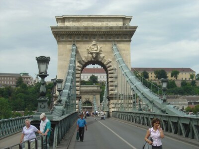 Traveleus - PUENTE DE LAS CADENAS - BUDAPEST